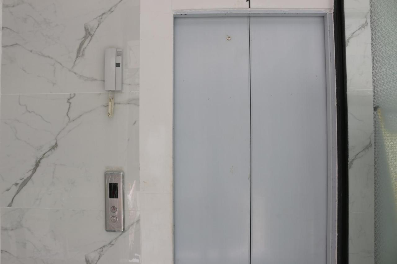 Nato House Ekkamai Aparthotel Bangkok Kültér fotó